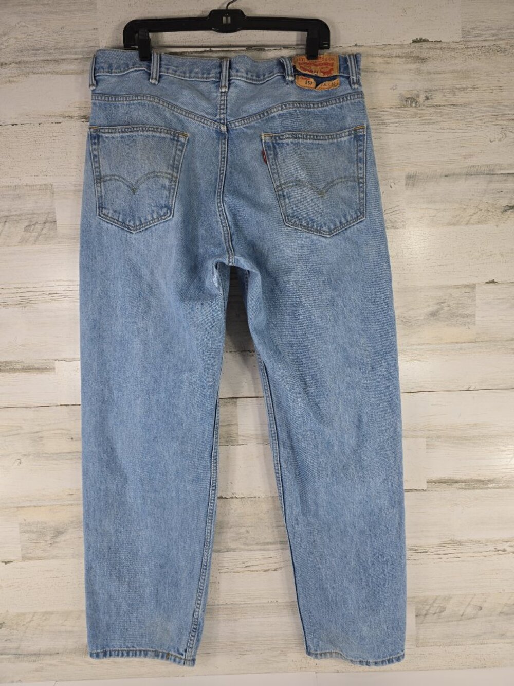 Levi's 550 Relaxed Fit Jean Men's 38x32 Straight Leg Blue Denim Non-Stretch ZIP.